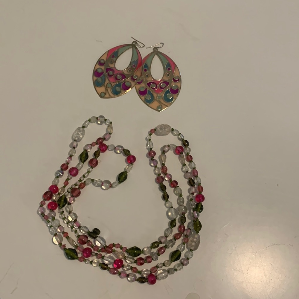 Cool costume jewelry earring and necklace